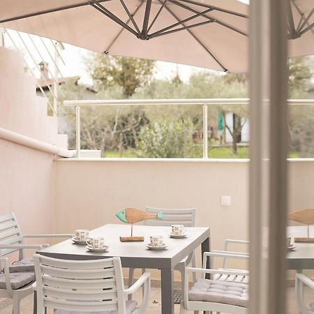 Palm Tree Apartments #Feelslikehome Ormos Panagias Exterior photo
